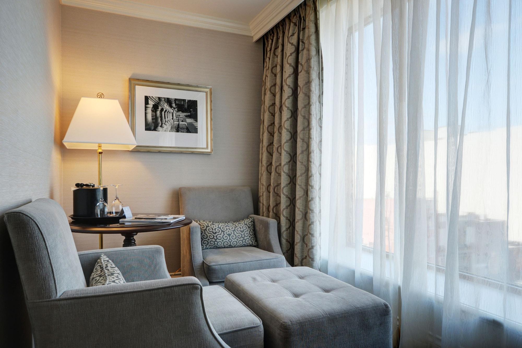 The Magnolia & 5* Victoria